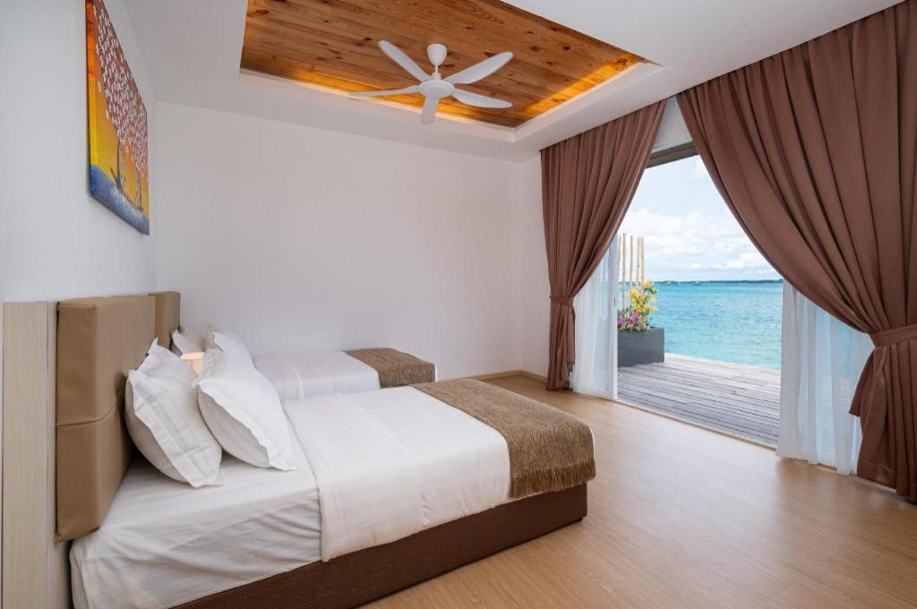 Sand Bay Resort Semporna Exterior foto